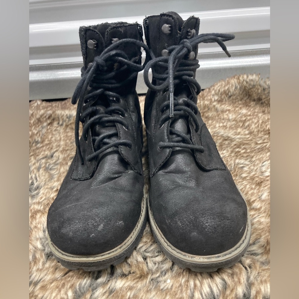 B.O.C women’s Black Lace-Up Boots